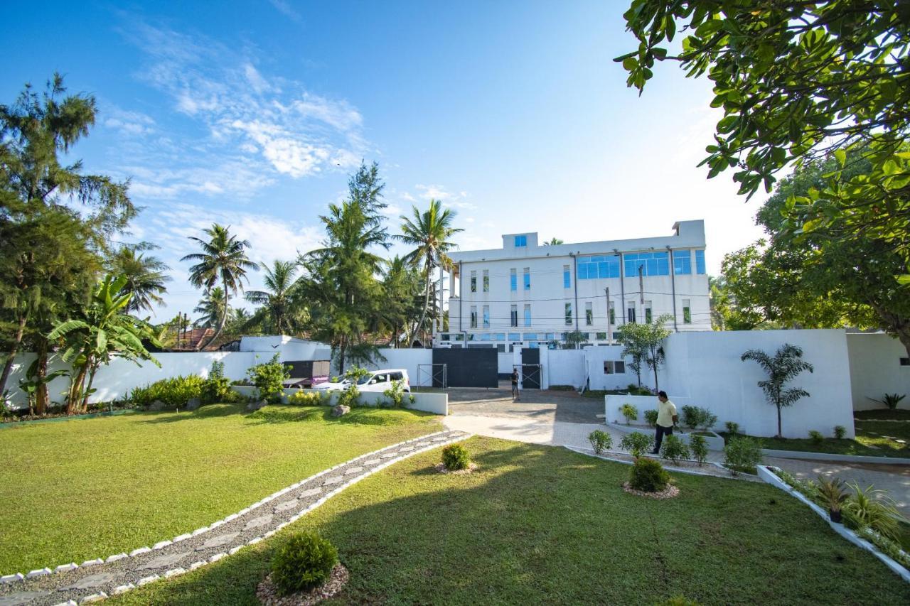 Manara Beach Resort Beruwala Exterior foto